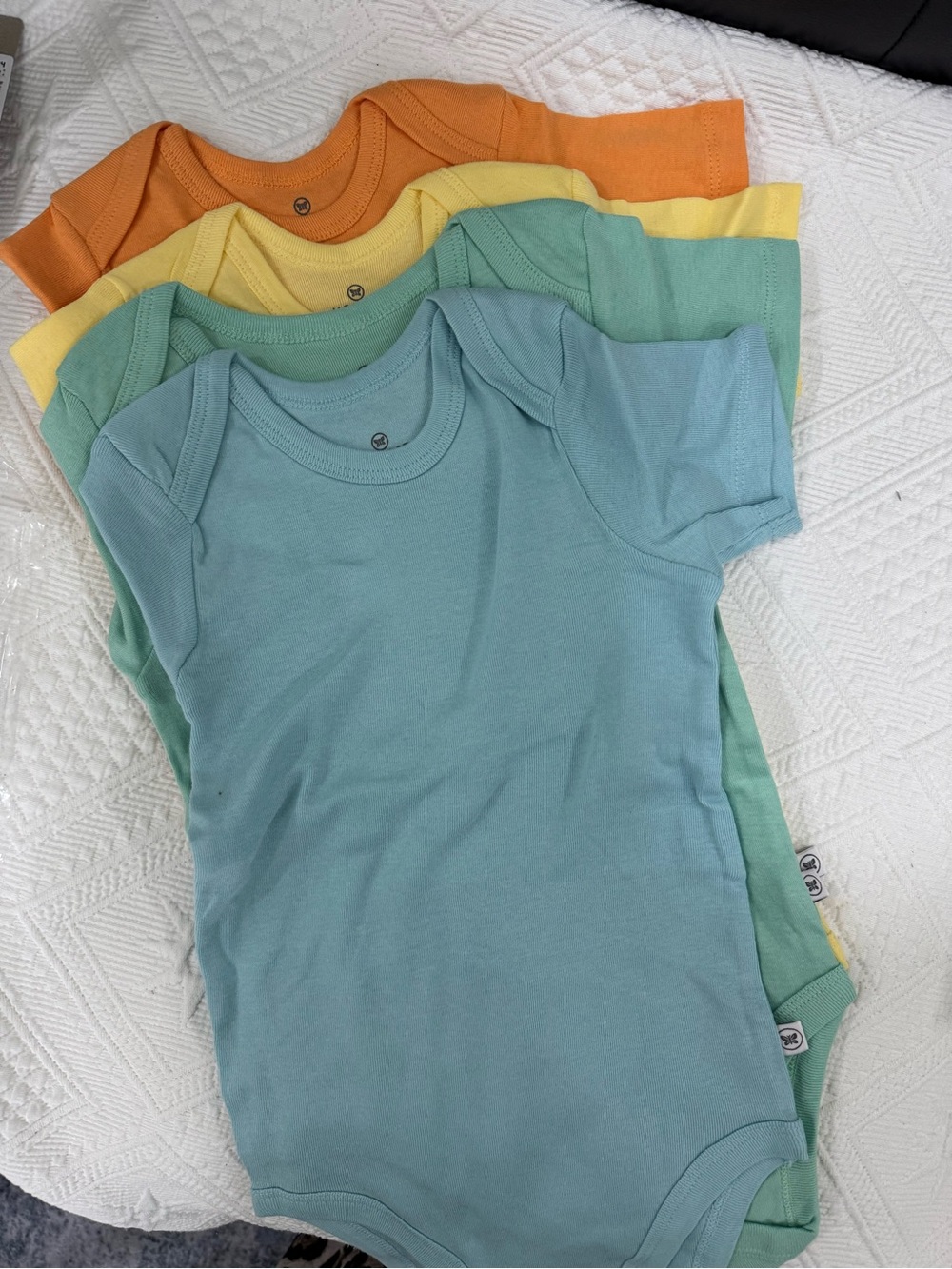 *new* Honest Cotton Short Sleeve Bodysuit 24 months